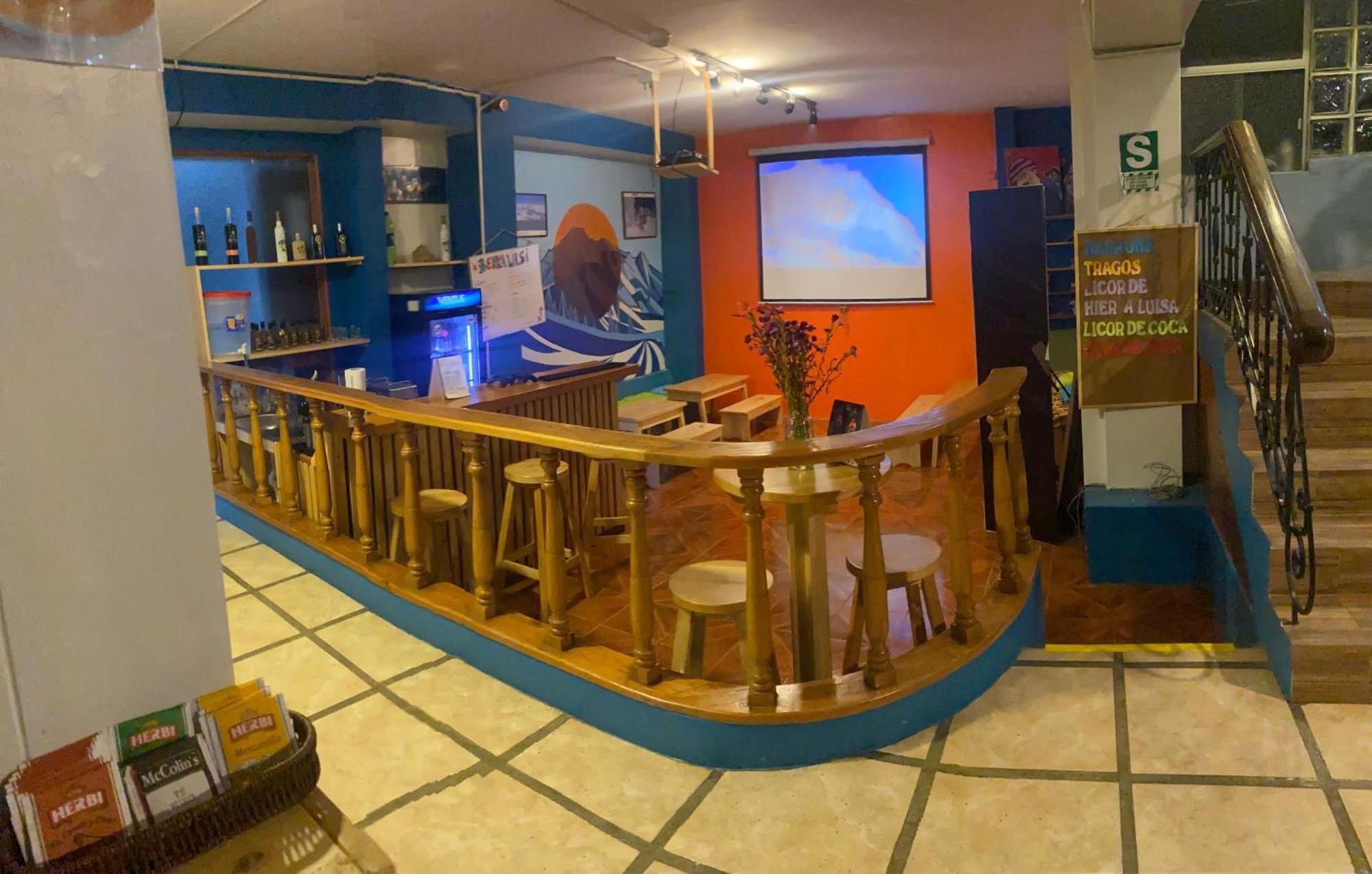 Хостел Benkawasi Experience Huaraz Экстерьер фото