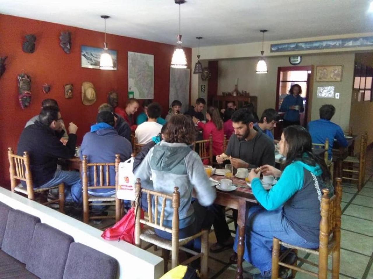 Хостел Benkawasi Experience Huaraz Экстерьер фото